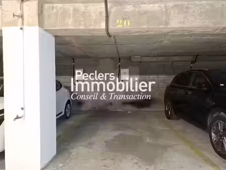 location parking 11.94 m² à rueil-malmaison (92500)  80 €