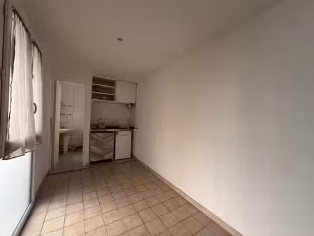 à louer – studette 12 m² – centre-ville de montauban
