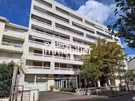 emplacement de parking  en sous-sol  centre-ville de rueil malmaison