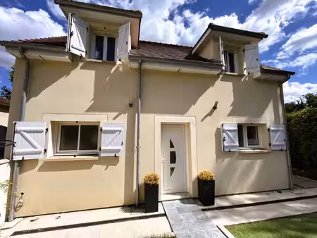 maison neuve de 2022 - 4 chambres - jardin clos