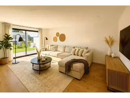 maison de 135 m² à montreuil-le-gast