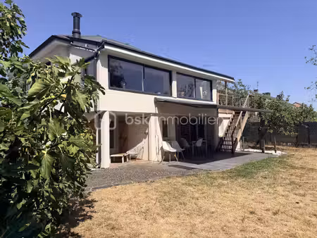 pavillon de 126 m² à saran