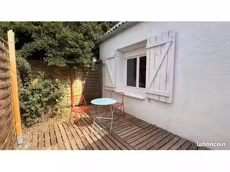 loue meublé