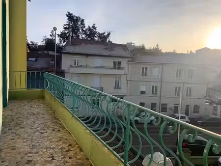 f3 secteur terrasse proximite hopital nord