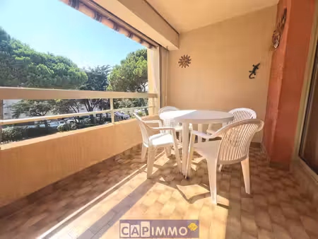 hyeres le port - studio 23m2 avec garage