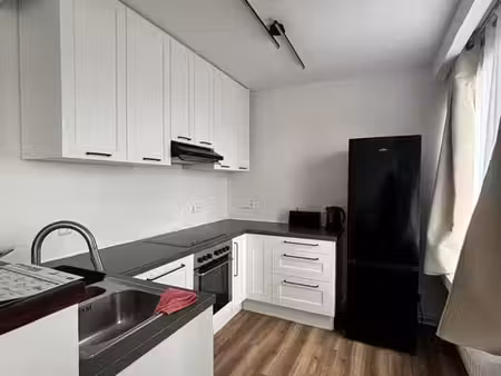 charmant appartement 2 chambres rénové avec terrasse