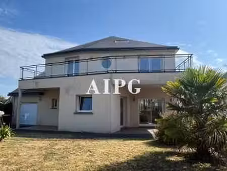 location maison meublé à binic-etables-sur-mer (22680) : à louer meublé / 230m² binic-etab