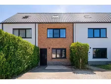 gerenoveerde woning met 3 slpkrs te tremelo