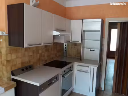 appartement f3 avec cuisine entièrement équipée