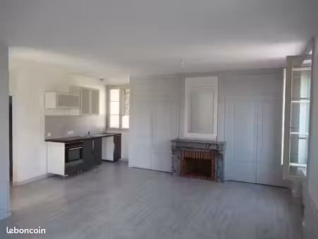 appartement 3 pièces 65m²