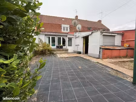 maison 7 pièces 105 m²