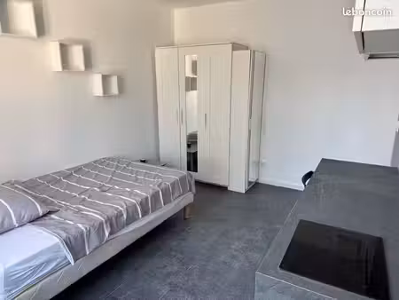 studio 17m2 durée inférieur 1an