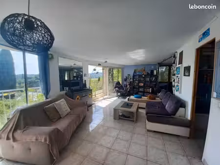 location à l'année à biot  900 euros/mois  disponible à partir d'octobre 2026■900 euros/mo