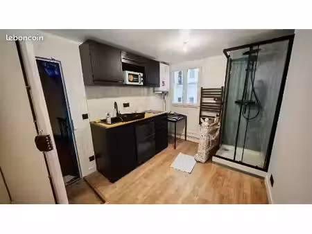 paris 2e – montorgueil – studette rénovée – 8 7 m² – 950 cc