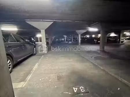parking de 12 m² à sarcelles