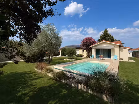 maison barcelonne du gers 6 pièce(s) 125.50 m2