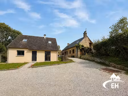 ensemble immobilier avec pavillon et longère ancienne