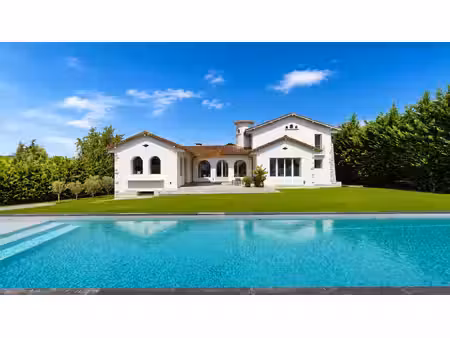 vente demeure de prestige 6 pièces  337.00m²  hasparren