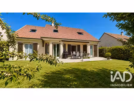 maison traditionnelle à noisy-le-roi (78590)