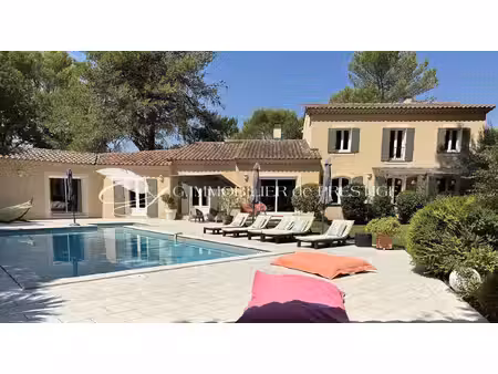 une très belle villa dans un cadre enchanteur
