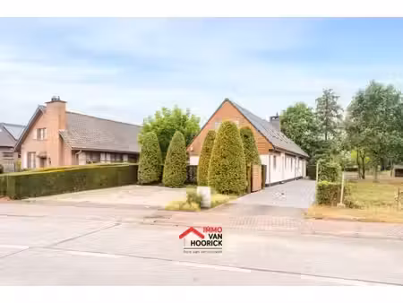 prachtige woning ob op 737m² grondopp - 4 slpkmrs!