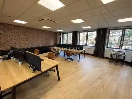 vente bureaux 74 m²