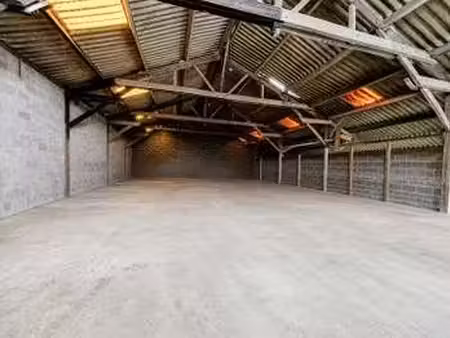 vente garage et parking à chalonnes-sur-loire (49290) : à vendre / 283m² chalonnes-sur-loi