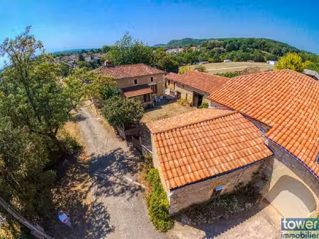 corps de ferme de caractere maison de maitre  logement independant et 300 m2 de...