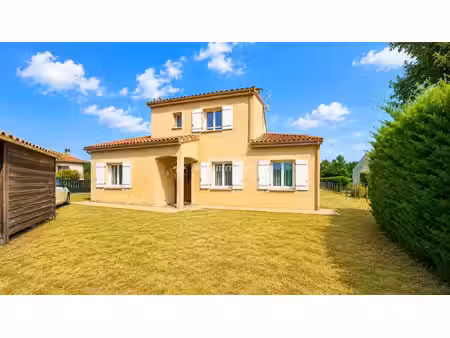 maison 129 m² – 3 chambres – terrain 740 m² – dpe c