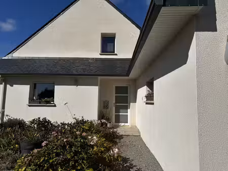 maison familiale de 165 m2 avec vue mer terrain de 981 m2