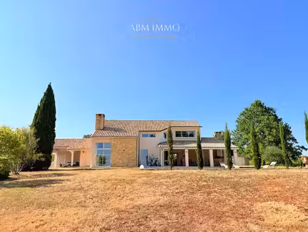villa d'architecte d'exception de 205 m2 à monbazillac