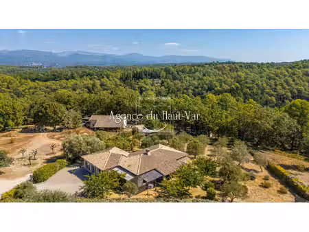 villa récente 170m2  terrain paysager 3000m2