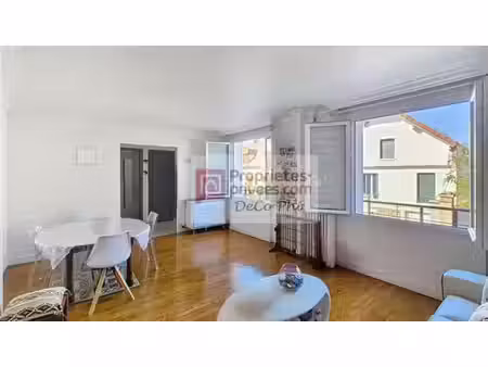 maison de 4 pièces de luxe en vente à versailles  île-de-france