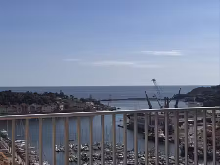 appartement avec terrasse vue mer à port-vendres