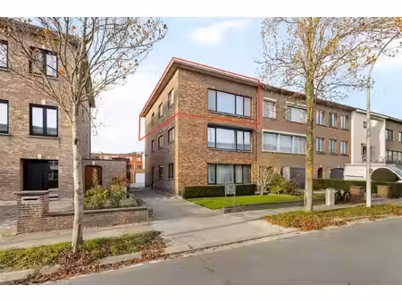 appartement te koop in aartselaar met 2 slaapkamers