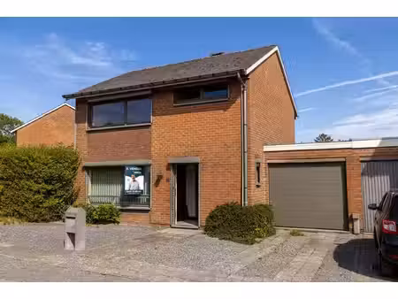 maison à vendre avec terrasse et jardin   barry (vbe58172)