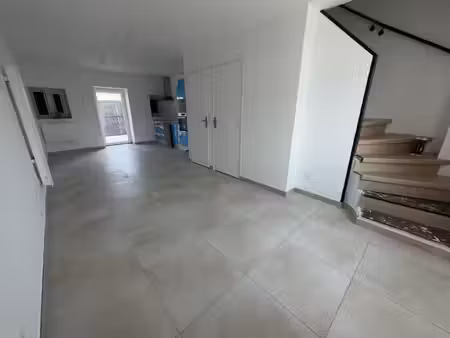 location appartement 3 pièces 56m² vandeins 01660