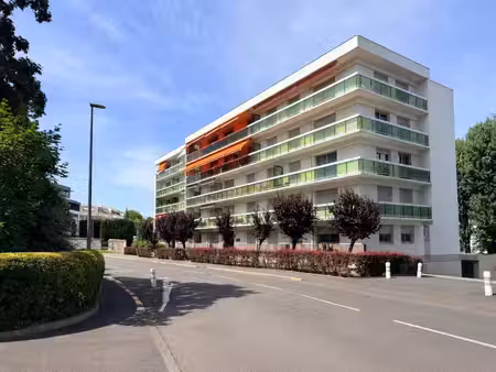146 m² à chamalières - garage  2 parkings et balcon filant