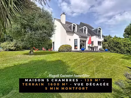 maison 5 ch 139 m² avec superbe vue dégagée au pied des comodités