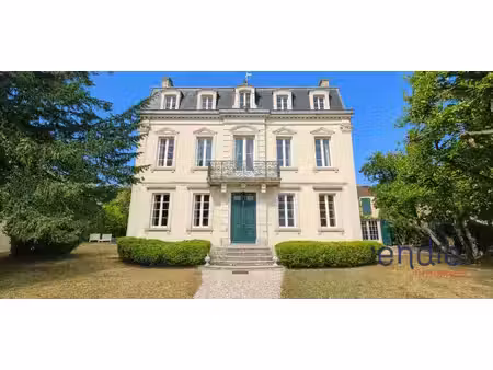 maison de maître xixe siècle + gîte au coeur de marciac