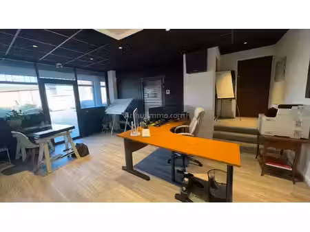 vente bureau 4 pièces 102 m2 à draguignan