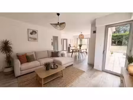a 8 minutes de quimper jolie maison rénovée 5 chambres  128 m² + 90 m² de sous-sol
