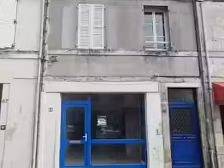 location locaux professionnels à rochefort (17300)  450 €
