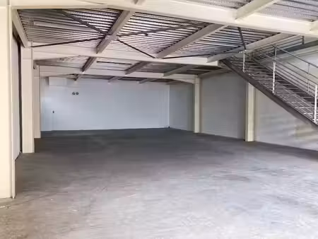 location locaux professionnels 0 pièces 360 m² à saint-denis (97400)  3 290 €