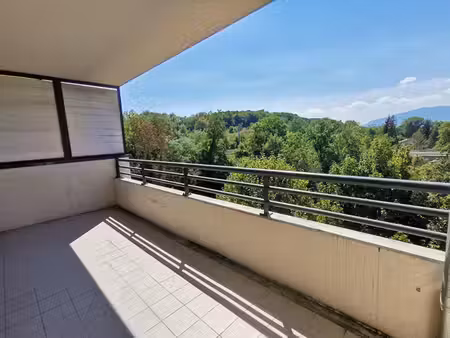 appartement t2 de 47m² entierement meublé