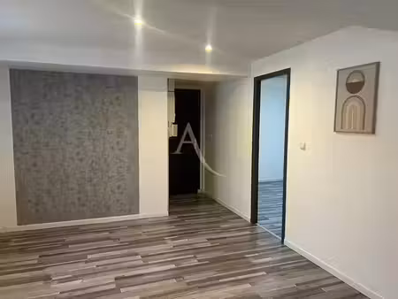 location appartement 2 pièces 43m2 rochefort 17300 - 650 € - surface privée