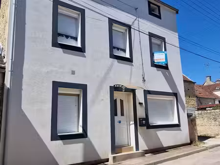 maison de village à ancy-le-franc (89160)