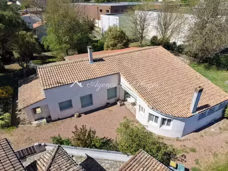vente maison 219 m² meschers-sur-gironde (17132)