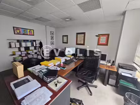 location bureaux 250 m²