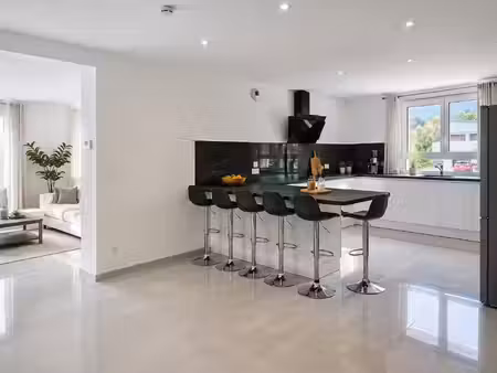 maison rénovée dpe a – 194 m² habitables – 307 m² de surfaces – morre